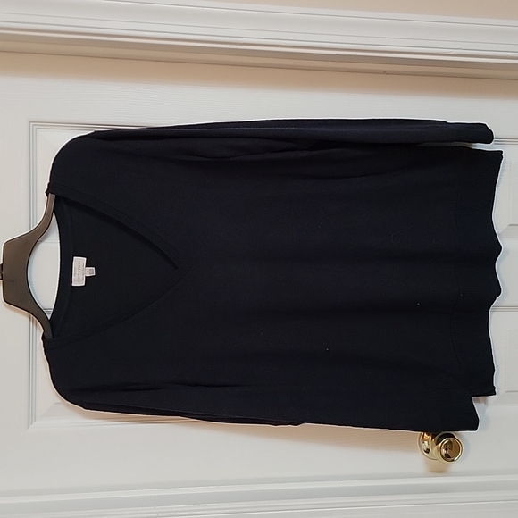 Lucky Brand Sweaters - 3/$15 Deal 🎉 Lucky Brand 🧣 Navy Blue Sweater/Top - Size M